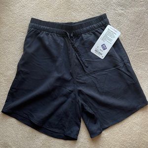Lululemon Move Lightly Short NWT